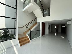 First Street (D15), Terrace #637374031